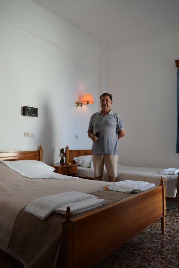 Oceanis Hotel Tirós المظهر الخارجي الصورة
