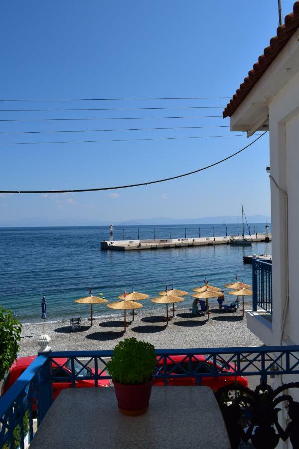 Oceanis Hotel Tirós المظهر الخارجي الصورة